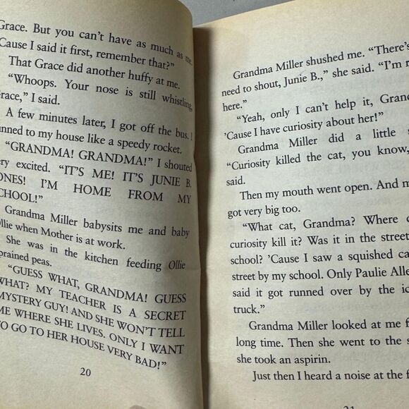 Junie B Jones Book 2 Set Sneaky Spying Stupid Smelly Bus Age 6-9 Grade Level 2.0 - Picture 7 of 9